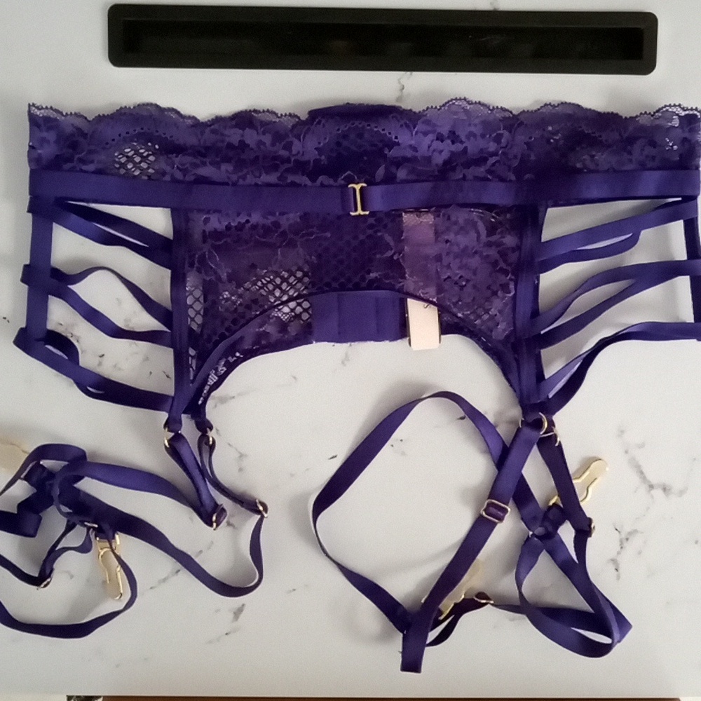 Deep royal purple garter belt xs/s